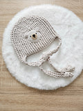 Babymützen Set Bär – Mütze, Babyschuhe, Greifring & Schnullerkette
