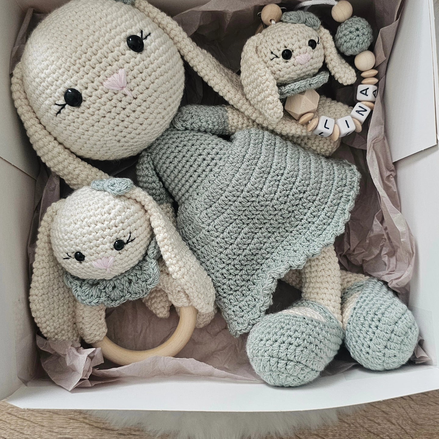 Baby set Hase, Schnullerkette mit Namen,Babygeschenke zur Geburt,Taufgeschenk,Greifring, Babyschuhe, Schmusetier