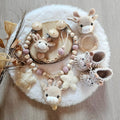Baby Geschenkset Giraffe – Wagenspanner, Schnullerkette, Greifring & Babyschuhe