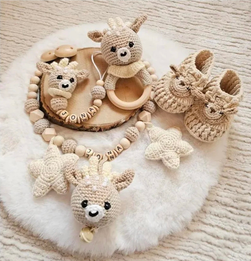 Babygeschenke Set Rehkitz |personalisierte Schnullerkette | Babystrickschuhe |Babygeschenke zur Geburt |Taufgeschenk|Greifring Rehkitz