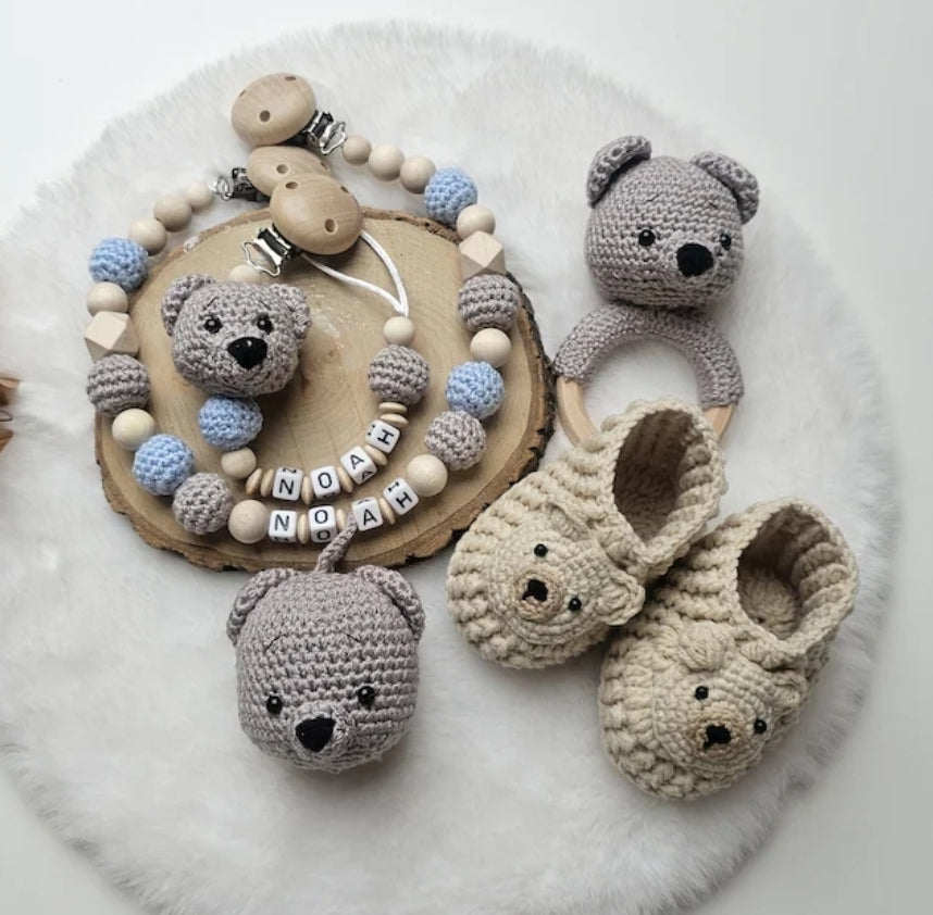 Kinderwagenkette Bär |Schnullerkette personalisiert Junge|Greifring |Babyschuhe |Bär zur Geburt