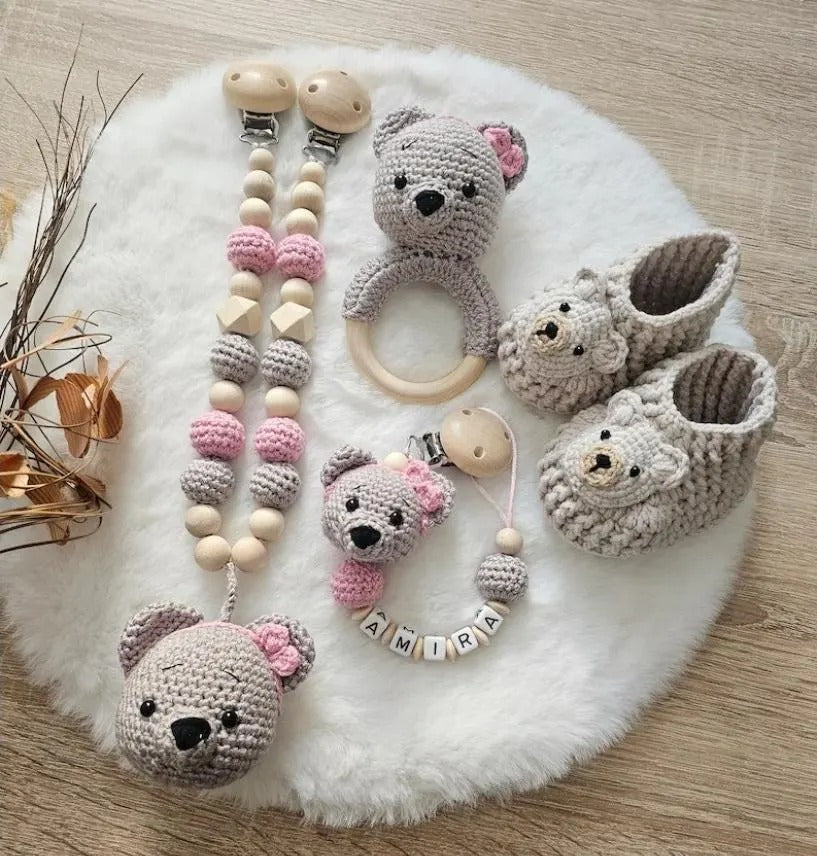 Baby Geschenkset Bär – Schnullerkette mit Namen