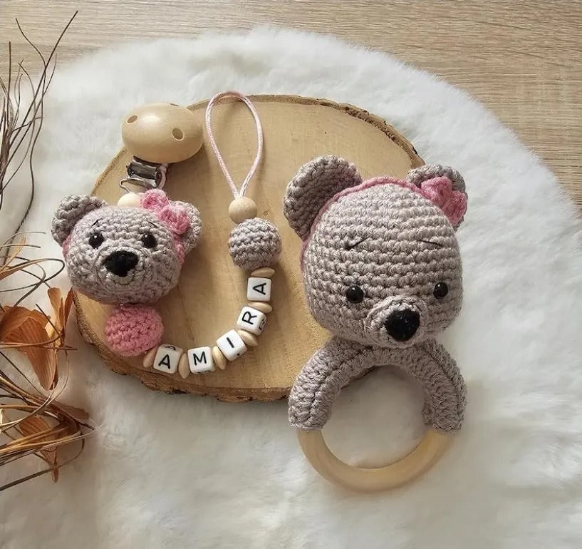 Baby Geschenkset Bär – Schnullerkette mit Namen