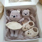 Baby Geschenkset Bär Mädchen – Schmusetier, Schnullerkette & Greifring