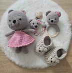 Baby Geschenkset Bär Mädchen Rosa – Schnullerkette, Greifring & Babyschuhe