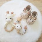 Baby Geschenkset Giraffe – Schmusetier, Schnullerkette & Greifring