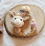 Baby Geschenkset Giraffe – Wagenspanner, Schnullerkette, Greifring & Babyschuhe